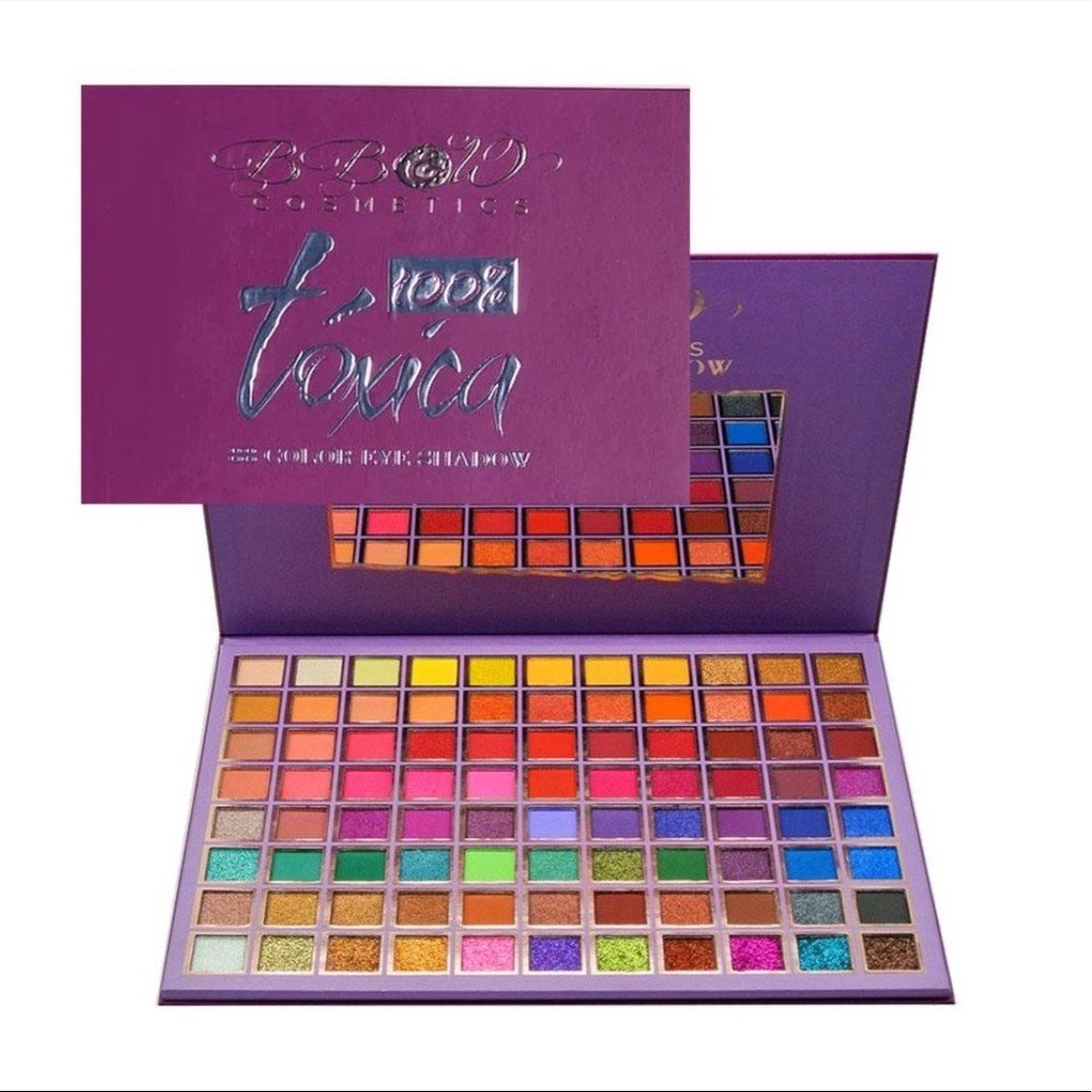 La Tóxica 88 color eyeshadow palette